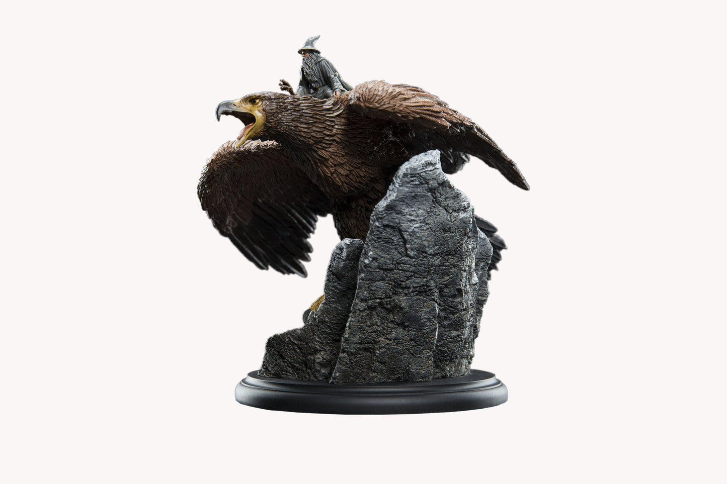Miniature: GANDALF™ ON GWAIHIR™